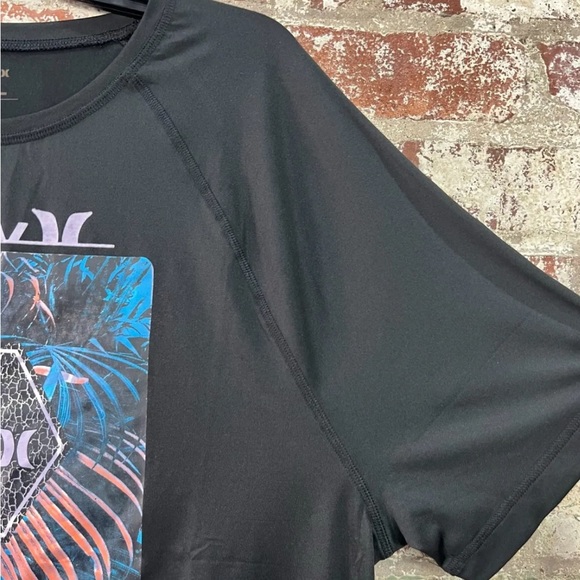Hurley Short Sleeve Sunshirt Graphic Raglan Black SPF Skate/Swim - Picture 4 of 5